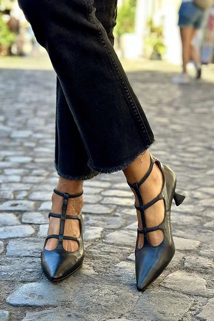 Elegant | Pumps with straps
