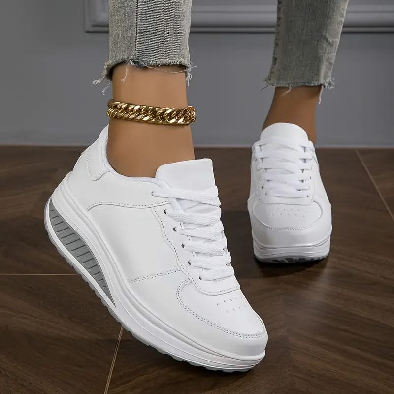 Chloe | Sneakers met veters