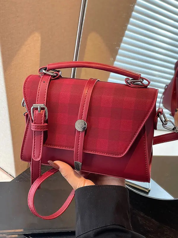 Marlynn™ | Vintage-style small square shoulder crossbody tas with contrast stitching