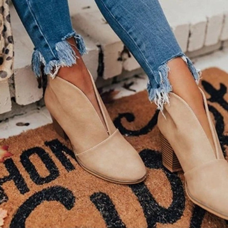 Priscilla | Elegante Enkellaarsjes met V-cut