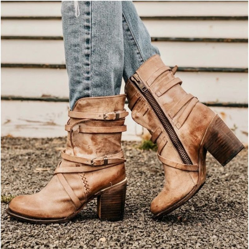 Dames leather enkellaarsjes - Slouchy Distressed Design - Buckle Straps - Block Heel