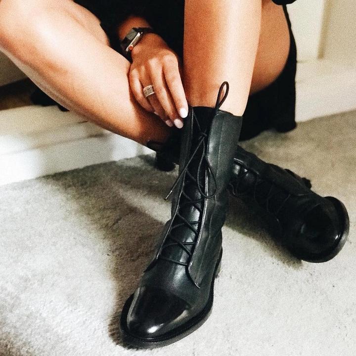 Isabella™ | Elegante leather heeled laarzen